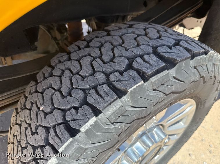 image for item EJ4523 2019 Ford F350 Super Duty XL utility bed pickup truck