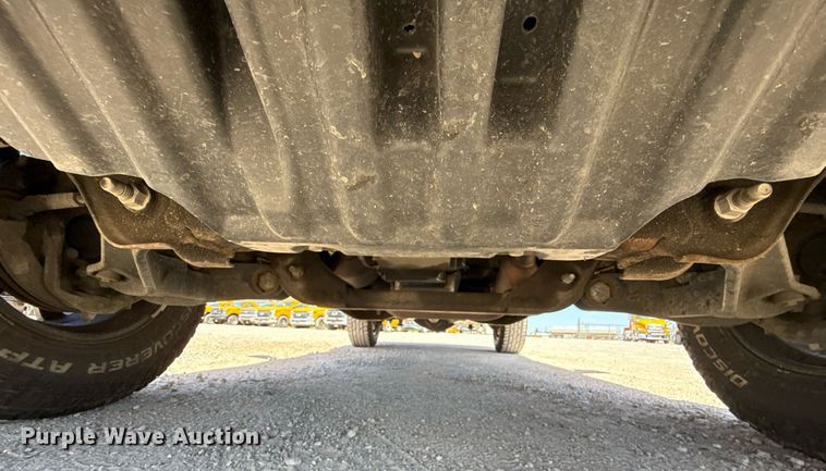 image for item EJ4524 2018 Chevrolet Silverado 3500HD utility bed pickup truck