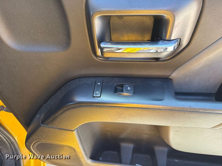image for item EJ4524 2018 Chevrolet Silverado 3500HD utility bed pickup truck