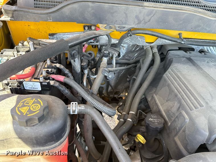 image for item EJ4524 2018 Chevrolet Silverado 3500HD utility bed pickup truck