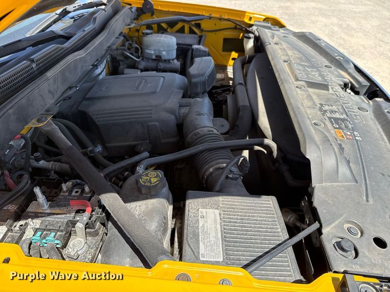 image for item EJ4524 2018 Chevrolet Silverado 3500HD utility bed pickup truck