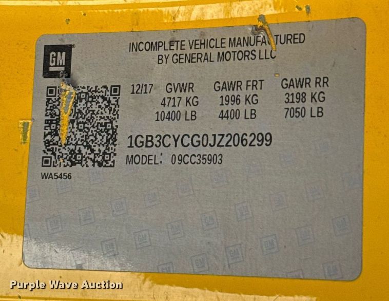 image for item EJ4524 2018 Chevrolet Silverado 3500HD utility bed pickup truck