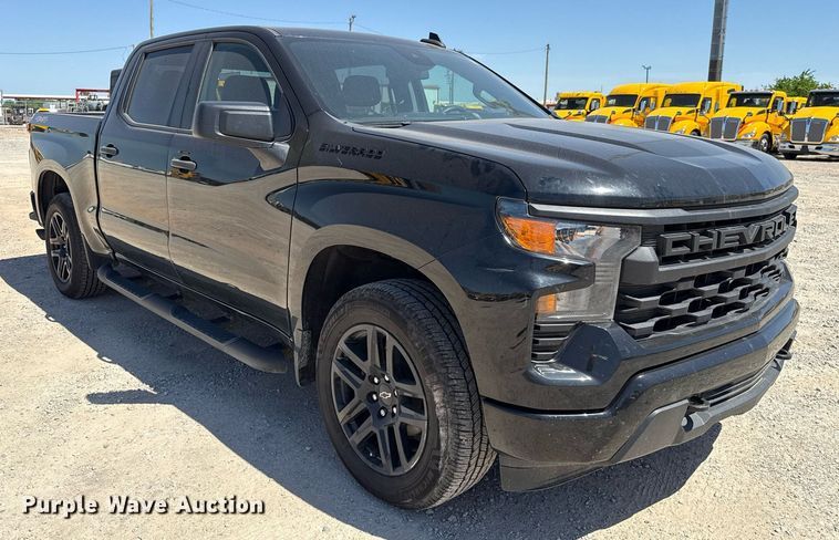 image for item EJ4525 2023 Chevrolet Silverado 1500 Crew Cab pickup truck