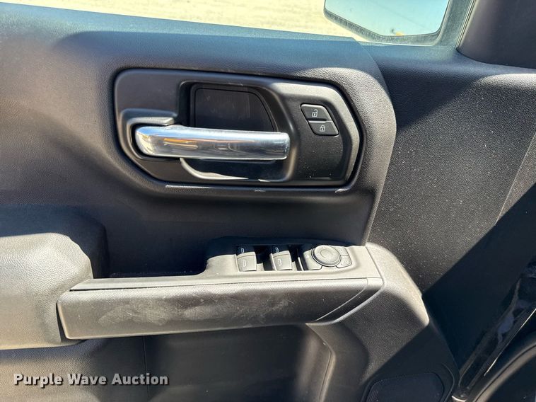 image for item EJ4525 2023 Chevrolet Silverado 1500 Crew Cab pickup truck