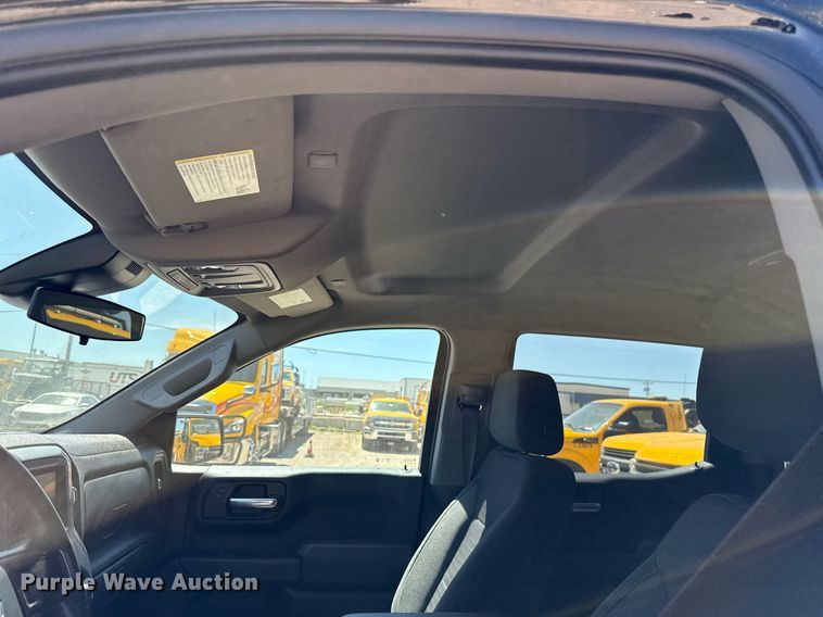 image for item EJ4525 2023 Chevrolet Silverado 1500 Crew Cab pickup truck