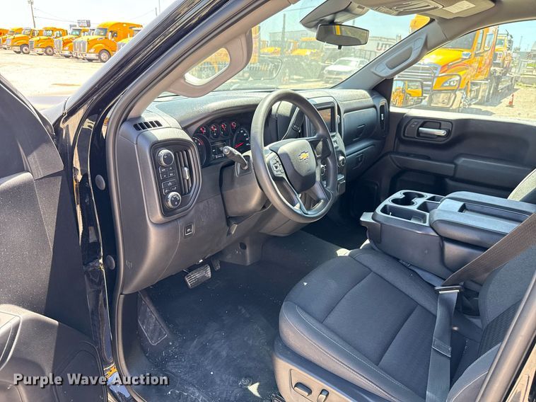 image for item EJ4525 2023 Chevrolet Silverado 1500 Crew Cab pickup truck