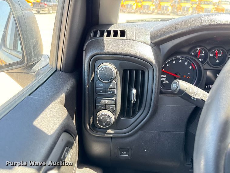 image for item EJ4525 2023 Chevrolet Silverado 1500 Crew Cab pickup truck