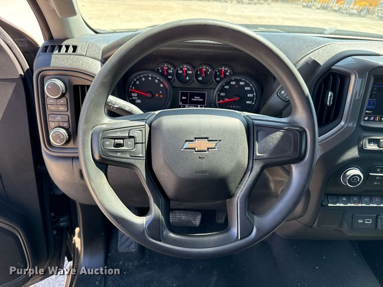 image for item EJ4525 2023 Chevrolet Silverado 1500 Crew Cab pickup truck