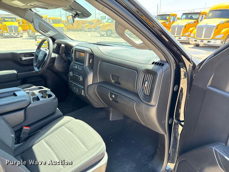 image for item EJ4525 2023 Chevrolet Silverado 1500 Crew Cab pickup truck