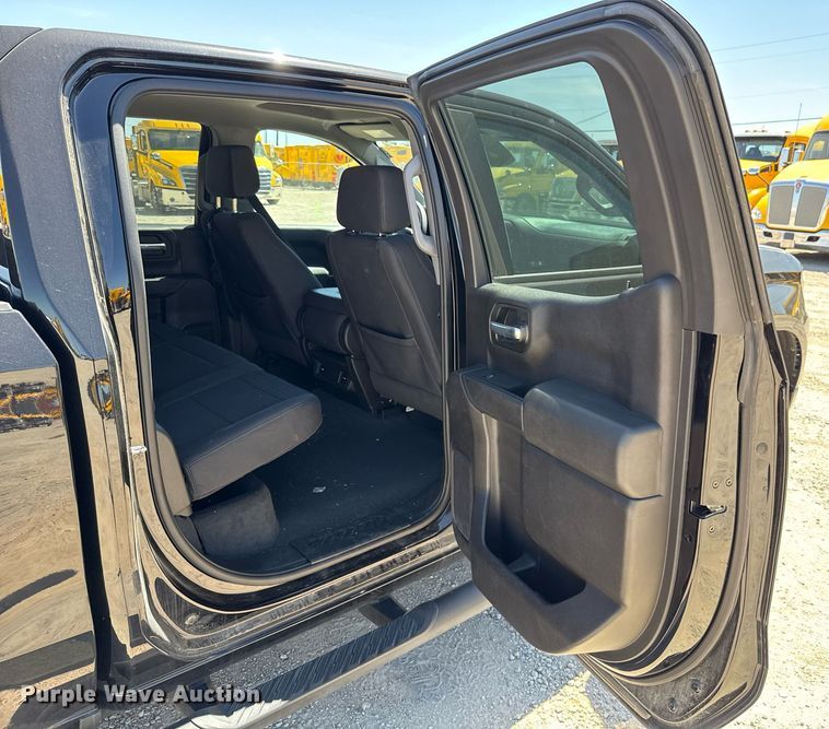 image for item EJ4525 2023 Chevrolet Silverado 1500 Crew Cab pickup truck