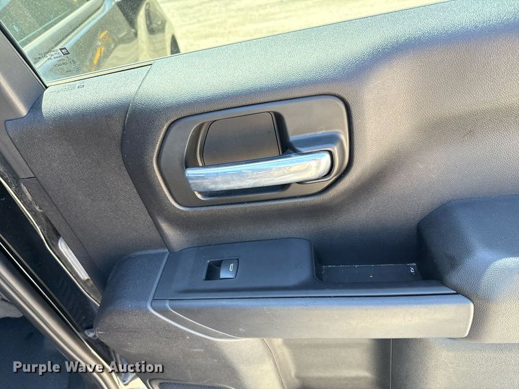 image for item EJ4525 2023 Chevrolet Silverado 1500 Crew Cab pickup truck