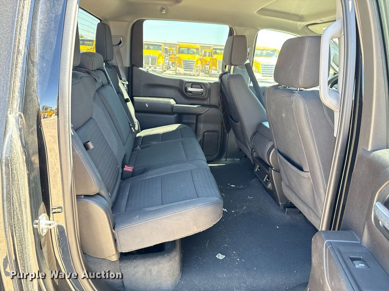 image for item EJ4525 2023 Chevrolet Silverado 1500 Crew Cab pickup truck