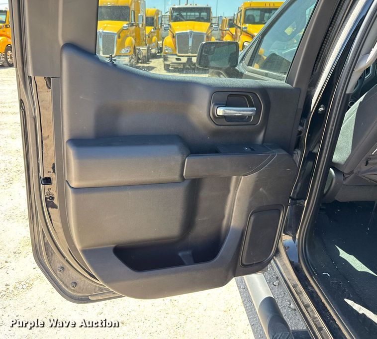 image for item EJ4525 2023 Chevrolet Silverado 1500 Crew Cab pickup truck