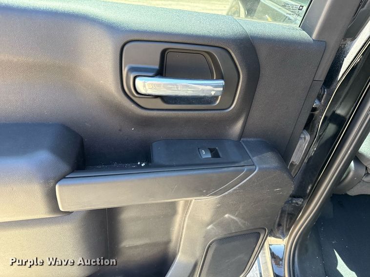 image for item EJ4525 2023 Chevrolet Silverado 1500 Crew Cab pickup truck