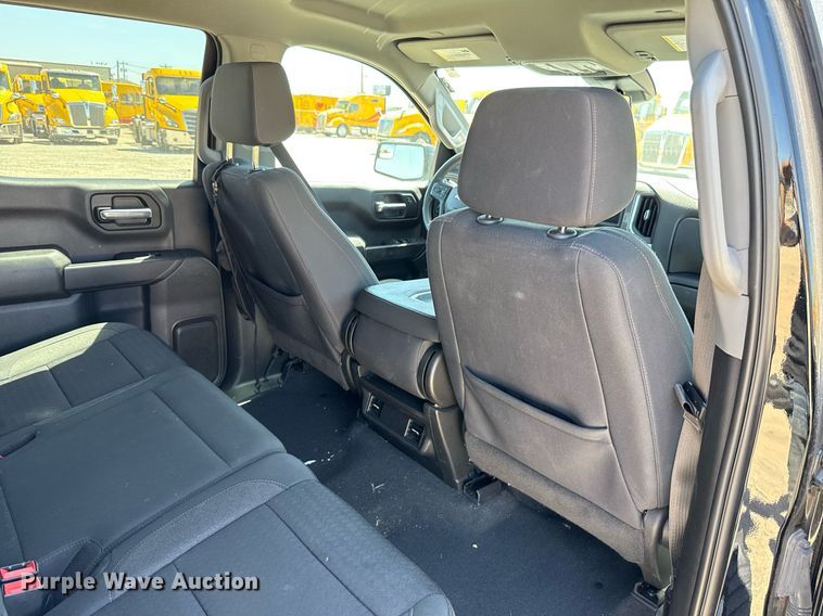 image for item EJ4525 2023 Chevrolet Silverado 1500 Crew Cab pickup truck