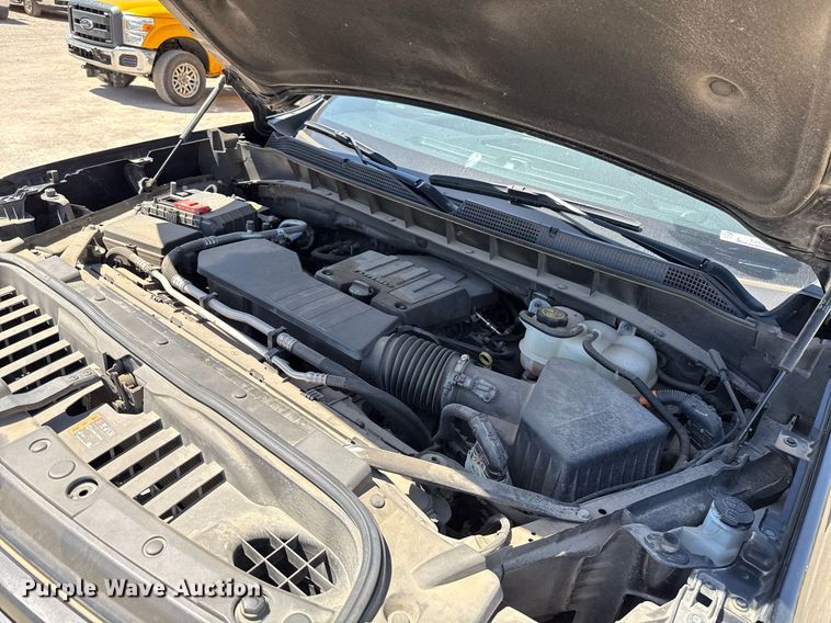 image for item EJ4525 2023 Chevrolet Silverado 1500 Crew Cab pickup truck