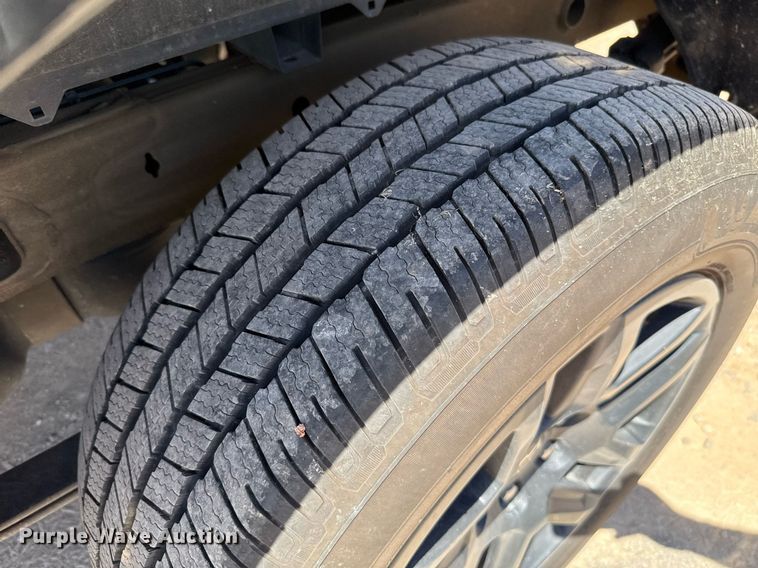 image for item EJ4525 2023 Chevrolet Silverado 1500 Crew Cab pickup truck