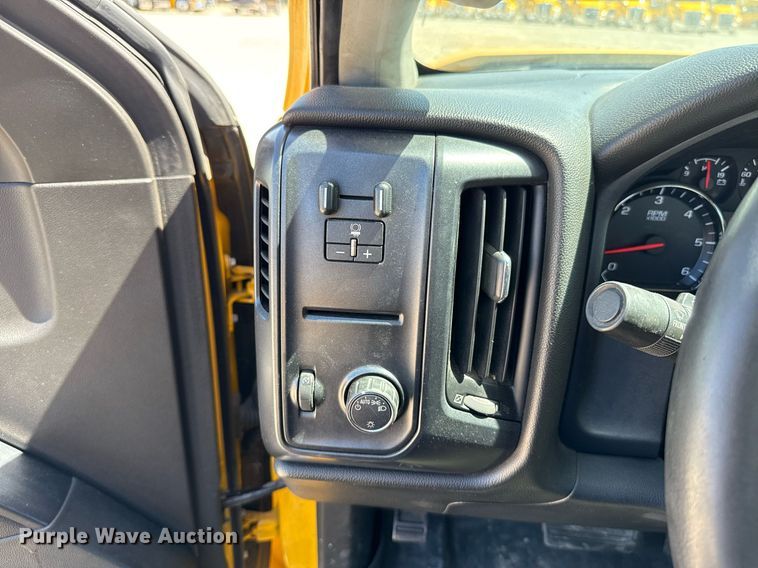 image for item EJ4526 2018 Chevrolet Silverado 3500HD utility bed pickup truck