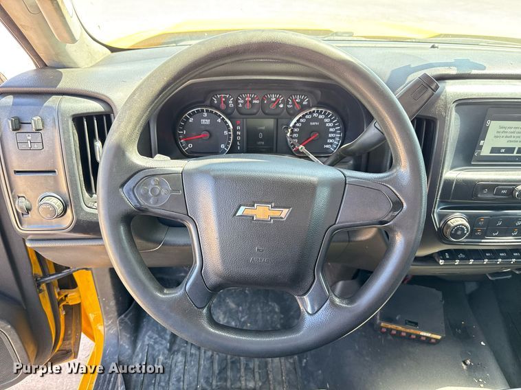 image for item EJ4526 2018 Chevrolet Silverado 3500HD utility bed pickup truck