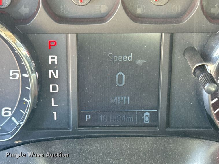 image for item EJ4526 2018 Chevrolet Silverado 3500HD utility bed pickup truck