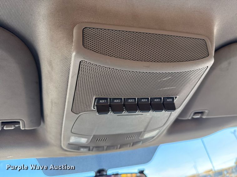 image for item EJ4527 2018 Ford F350 Super Duty XL utility bed pickup truck