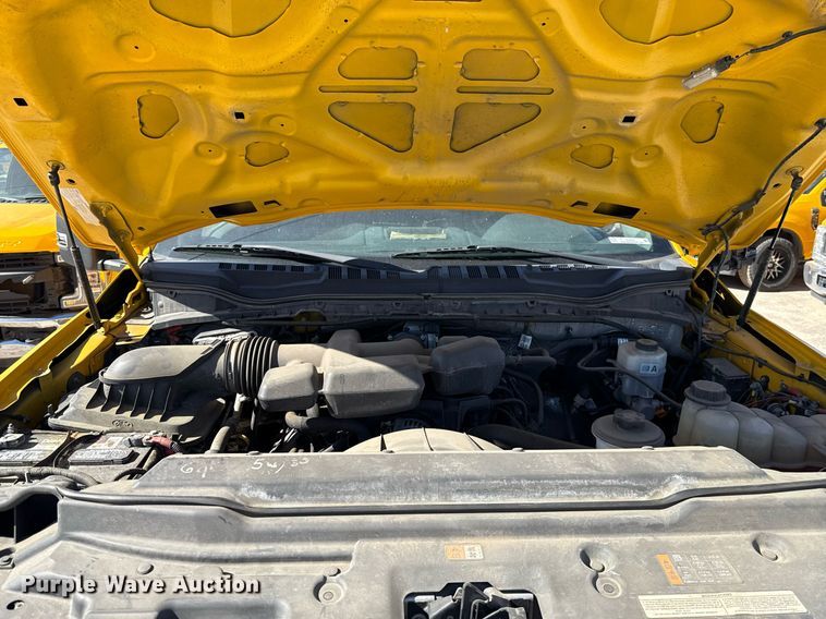 image for item EJ4527 2018 Ford F350 Super Duty XL utility bed pickup truck