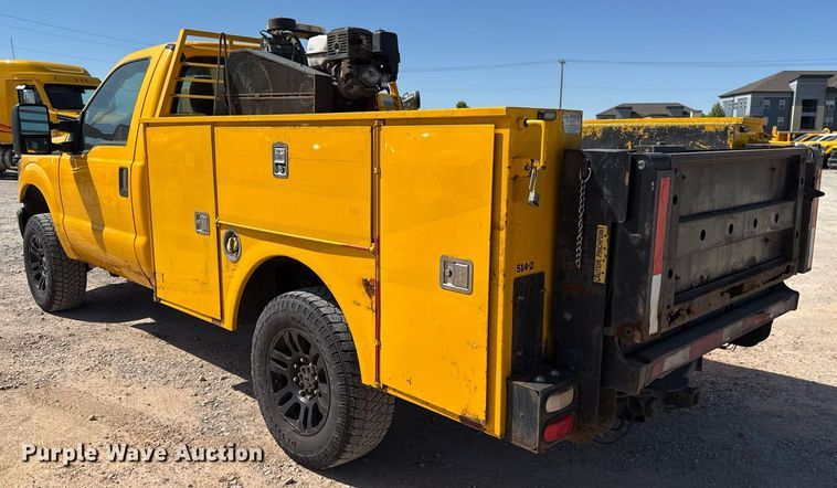 image for item EJ4528 2015 Ford F350 Super Duty XL utility bed pickup truck