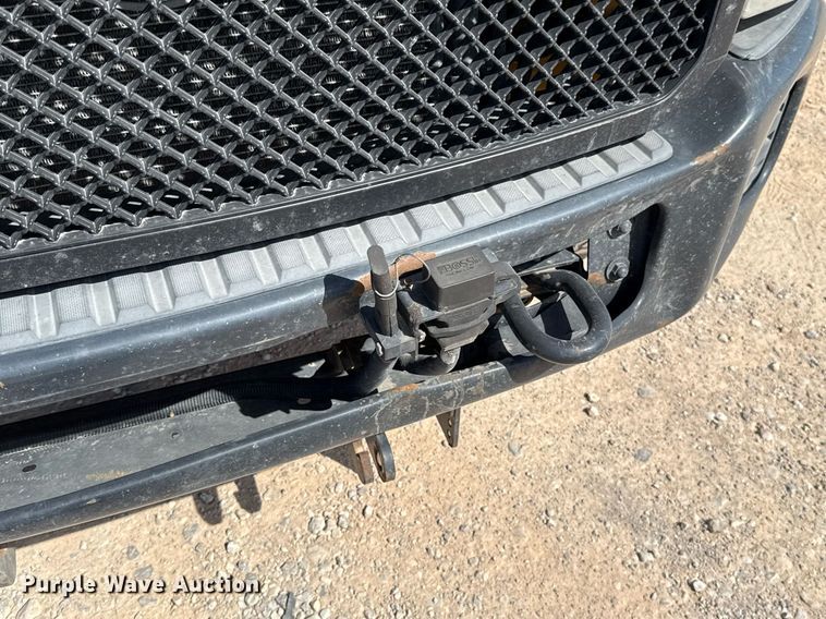 image for item EJ4528 2015 Ford F350 Super Duty XL utility bed pickup truck