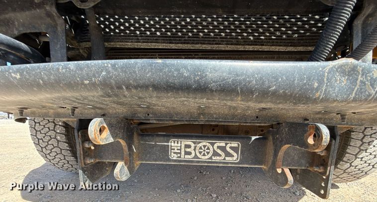 image for item EJ4528 2015 Ford F350 Super Duty XL utility bed pickup truck