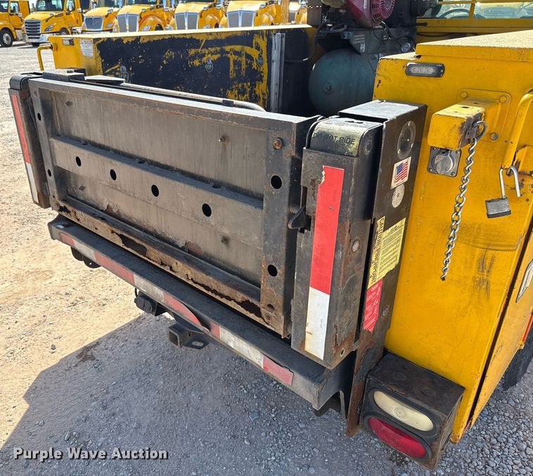 image for item EJ4528 2015 Ford F350 Super Duty XL utility bed pickup truck