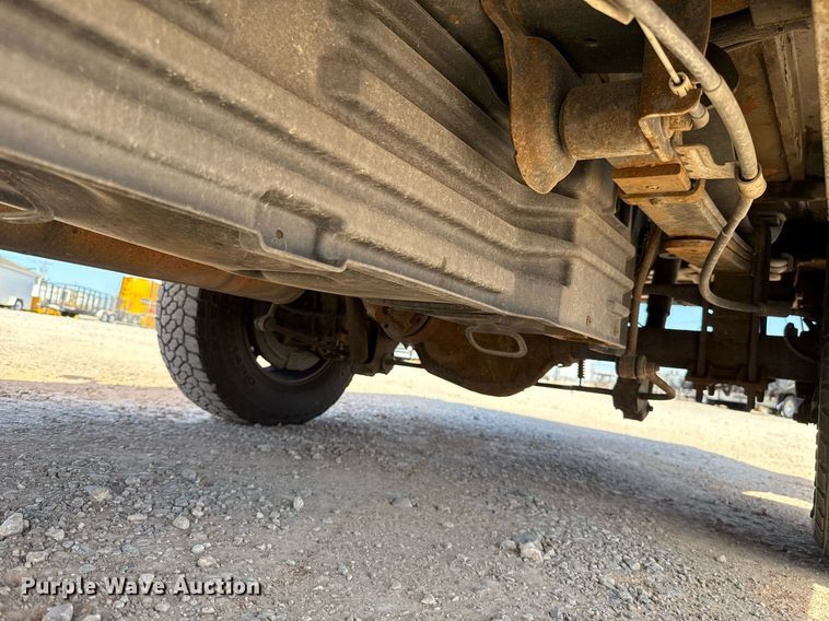 image for item EJ4528 2015 Ford F350 Super Duty XL utility bed pickup truck