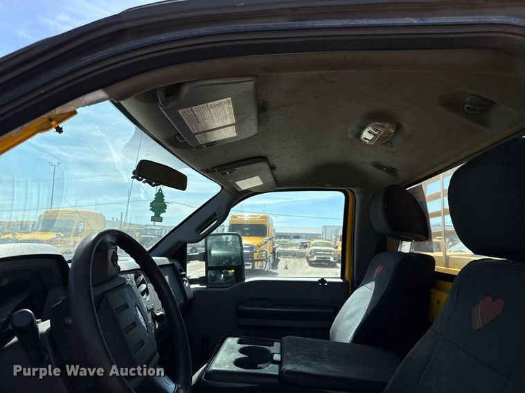 image for item EJ4528 2015 Ford F350 Super Duty XL utility bed pickup truck