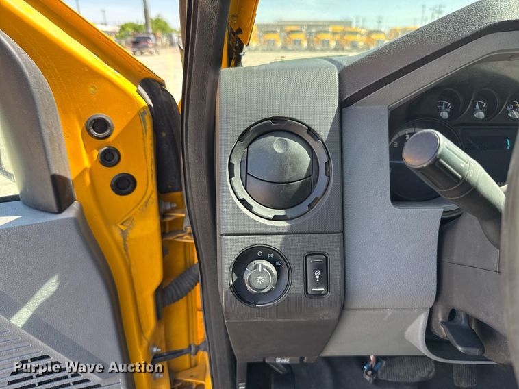 image for item EJ4528 2015 Ford F350 Super Duty XL utility bed pickup truck