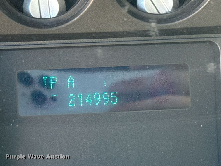 image for item EJ4528 2015 Ford F350 Super Duty XL utility bed pickup truck