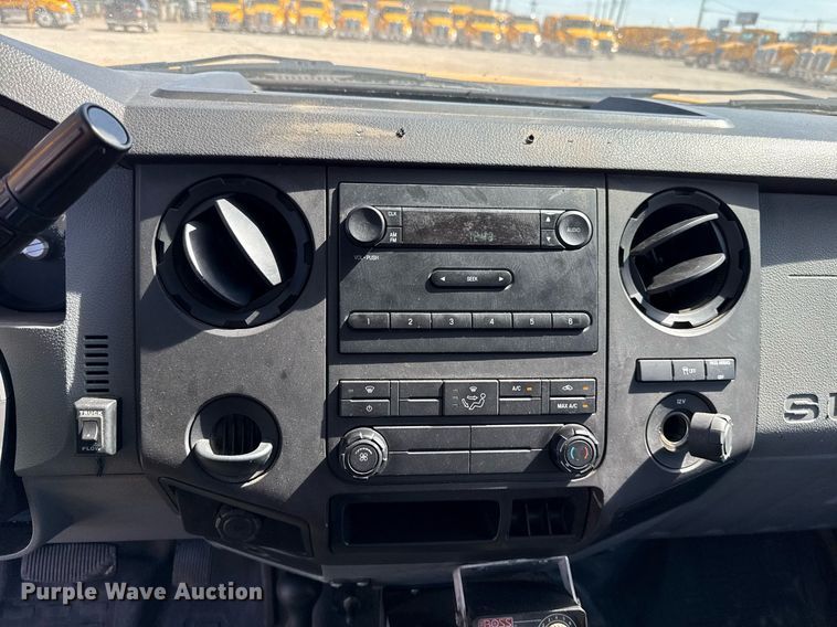 image for item EJ4528 2015 Ford F350 Super Duty XL utility bed pickup truck