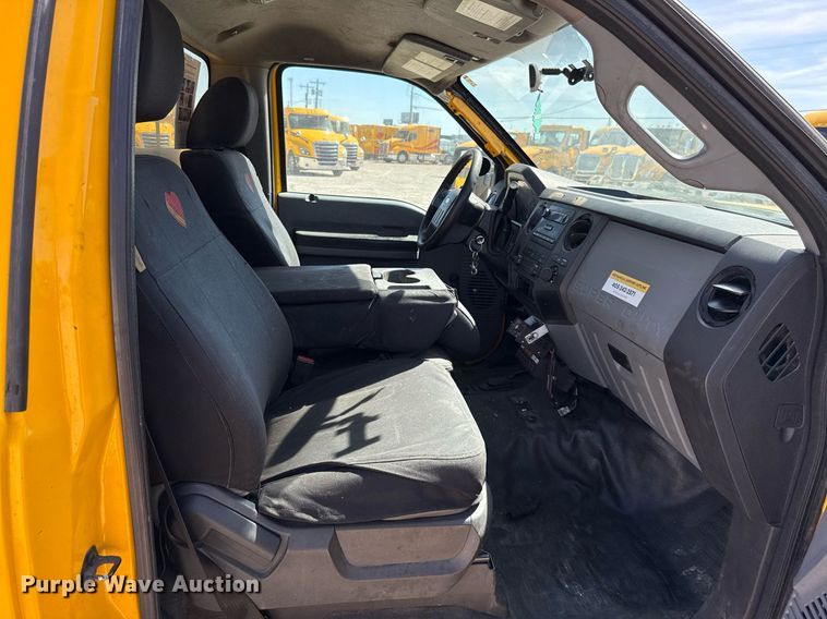 image for item EJ4528 2015 Ford F350 Super Duty XL utility bed pickup truck