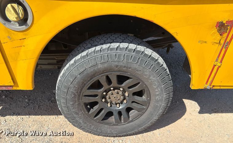 image for item EJ4528 2015 Ford F350 Super Duty XL utility bed pickup truck