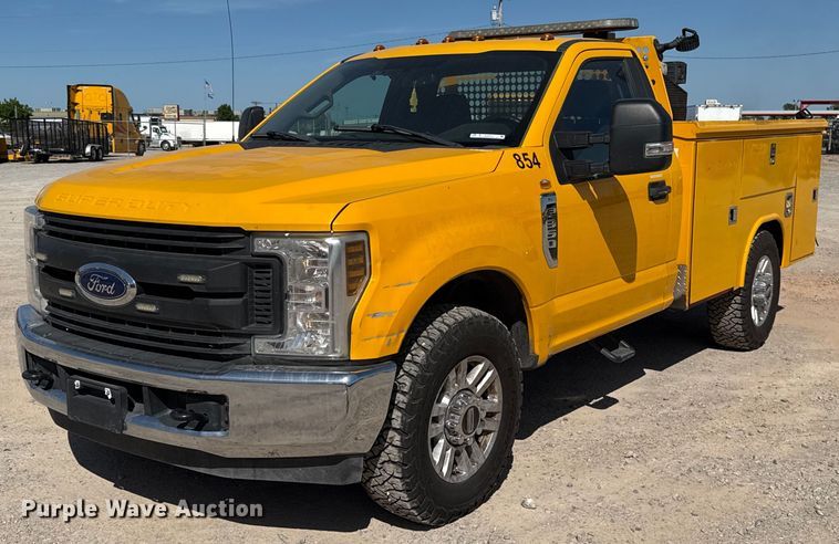 image for item EJ4531 2019 Ford F350 Super Duty XL utility bed pickup truck