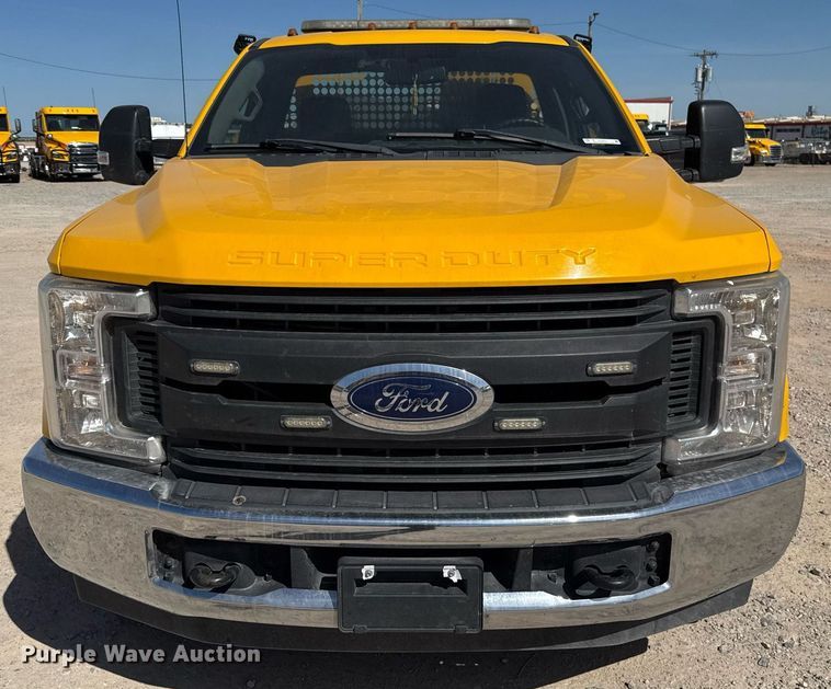 image for item EJ4531 2019 Ford F350 Super Duty XL utility bed pickup truck