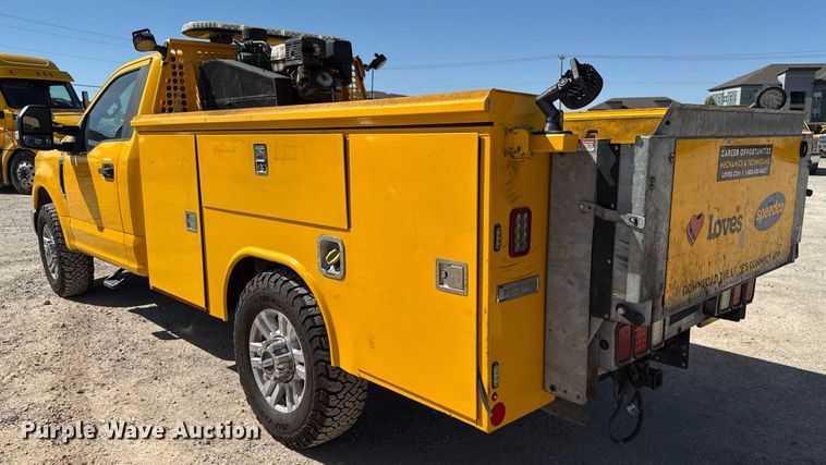 image for item EJ4531 2019 Ford F350 Super Duty XL utility bed pickup truck