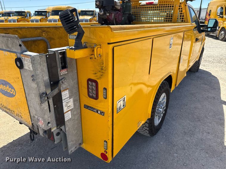 image for item EJ4531 2019 Ford F350 Super Duty XL utility bed pickup truck