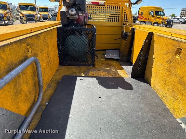 image for item EJ4531 2019 Ford F350 Super Duty XL utility bed pickup truck