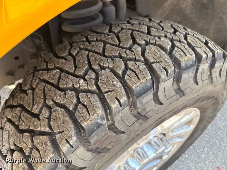 image for item EJ4531 2019 Ford F350 Super Duty XL utility bed pickup truck