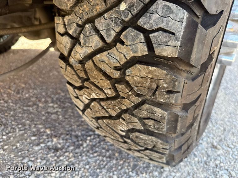 image for item EJ4531 2019 Ford F350 Super Duty XL utility bed pickup truck