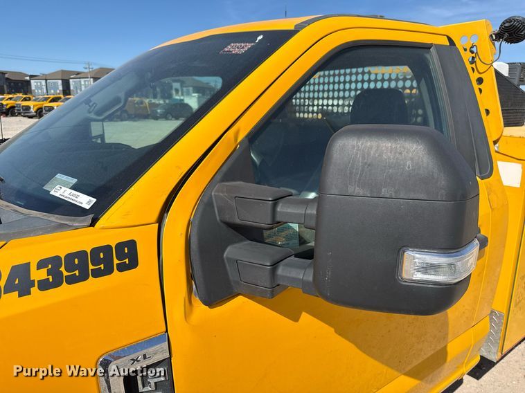 image for item EJ4532 2018 Ford F350 Super Duty XL utility bed pickup truck