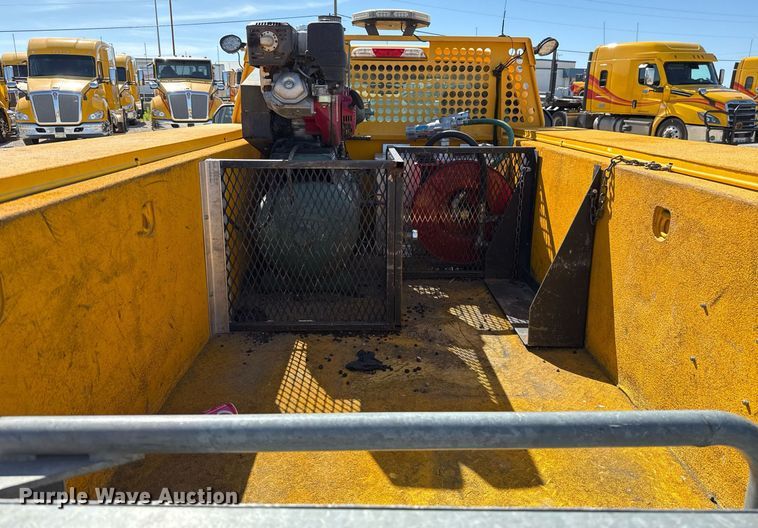 image for item EJ4532 2018 Ford F350 Super Duty XL utility bed pickup truck