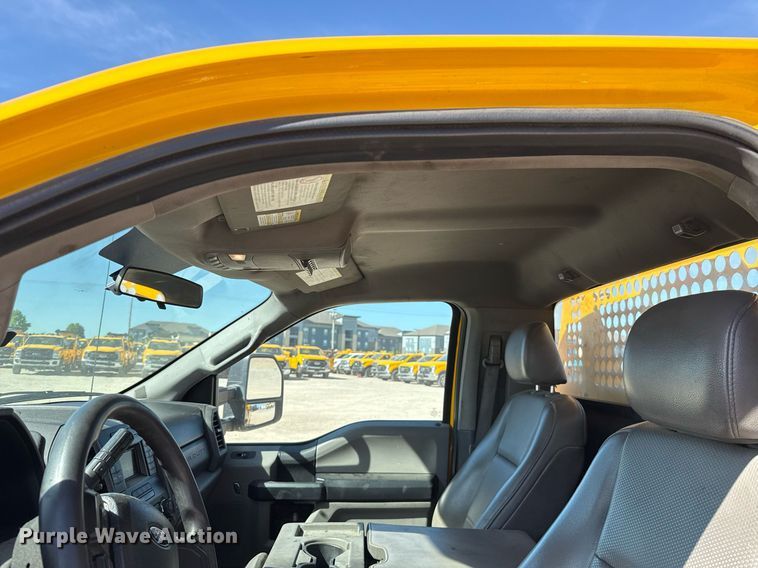 image for item EJ4532 2018 Ford F350 Super Duty XL utility bed pickup truck