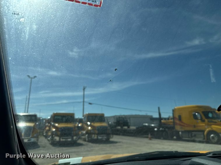 image for item EJ4532 2018 Ford F350 Super Duty XL utility bed pickup truck