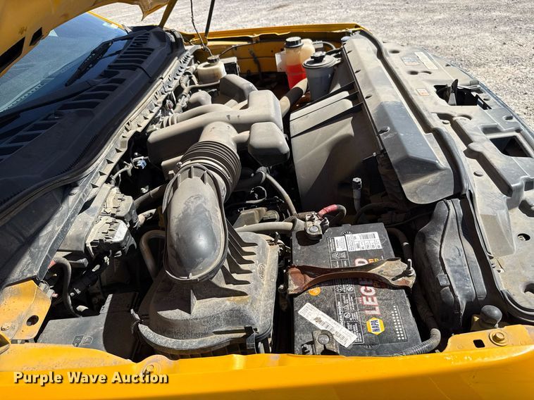 image for item EJ4532 2018 Ford F350 Super Duty XL utility bed pickup truck