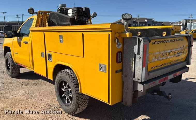 image for item EJ4534 2018 Chevrolet Silverado 3500HD utility bed pickup truck